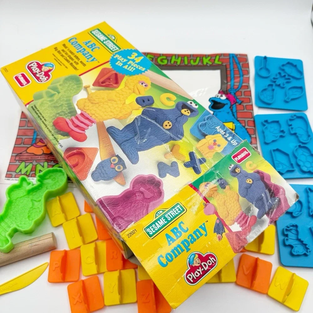 Play-Doh Sesame Street ABC Company Playset Big Bird Cookie Monster Vintage 1994